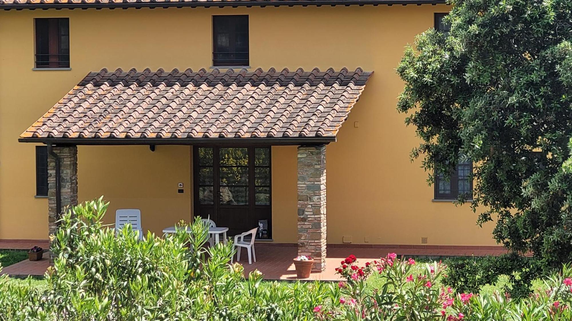 Agriturismo Podere Casalone Limite Exterior foto